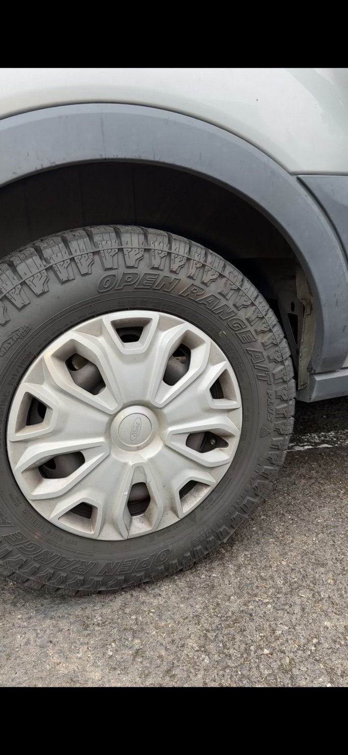 Clean wheel and tire